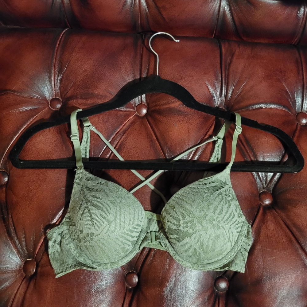 Victoria's Secret Pink Pushup crossback Bra
